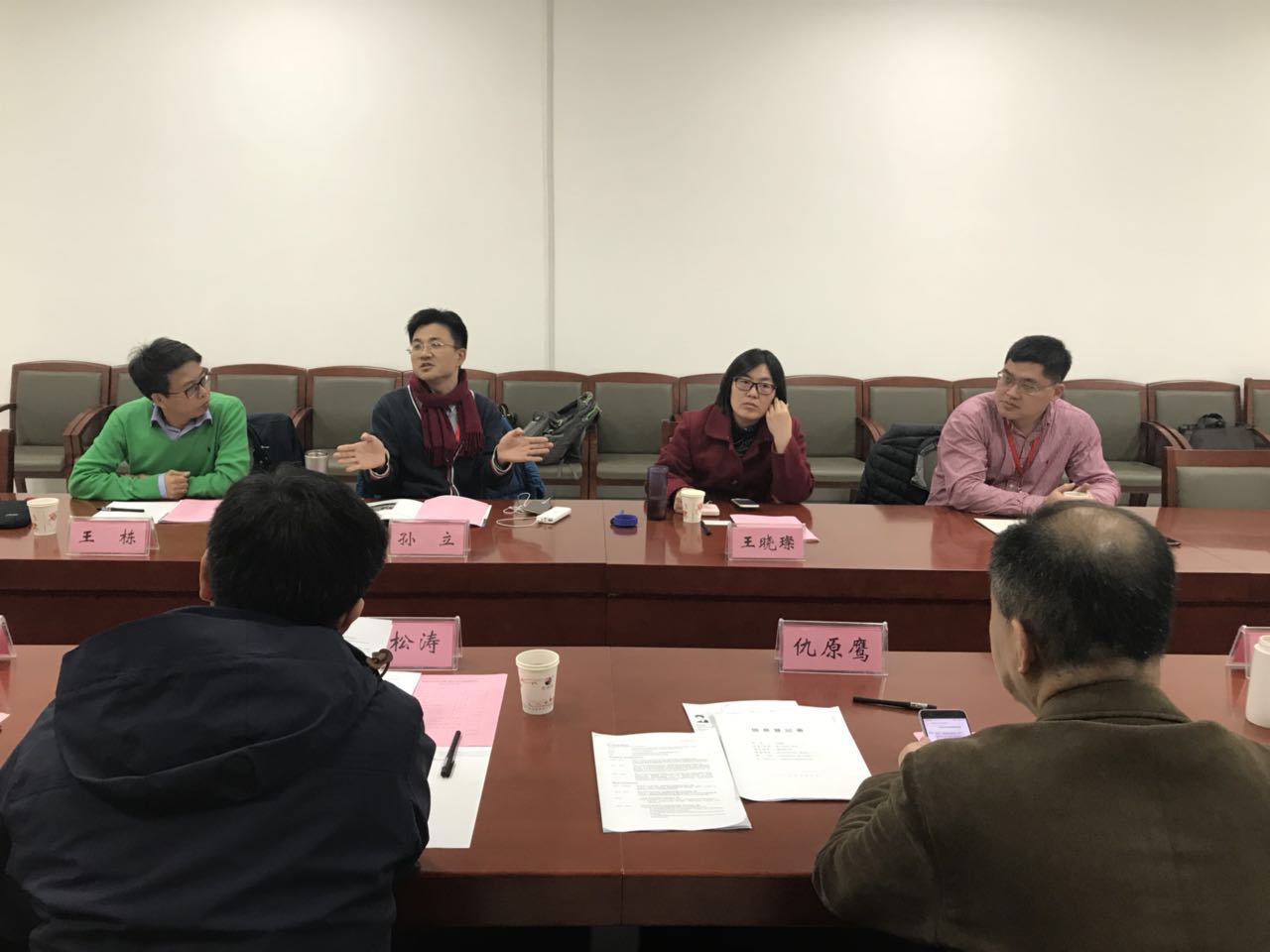 偷拍
领导见面会2
